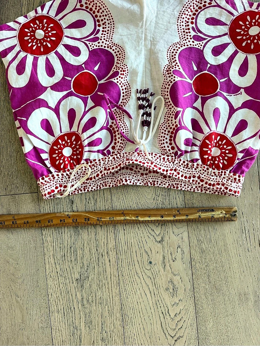 FARM Rio White Red Pink Floral Print Linen Blend Shorts Size L - Picture 2 of 6